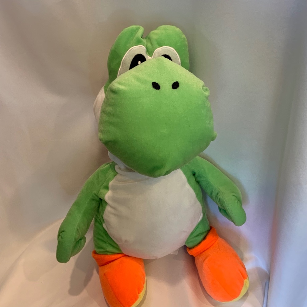 Nintendo Super Mario Yoshi 20" Stuffed Plush Pillow NWT